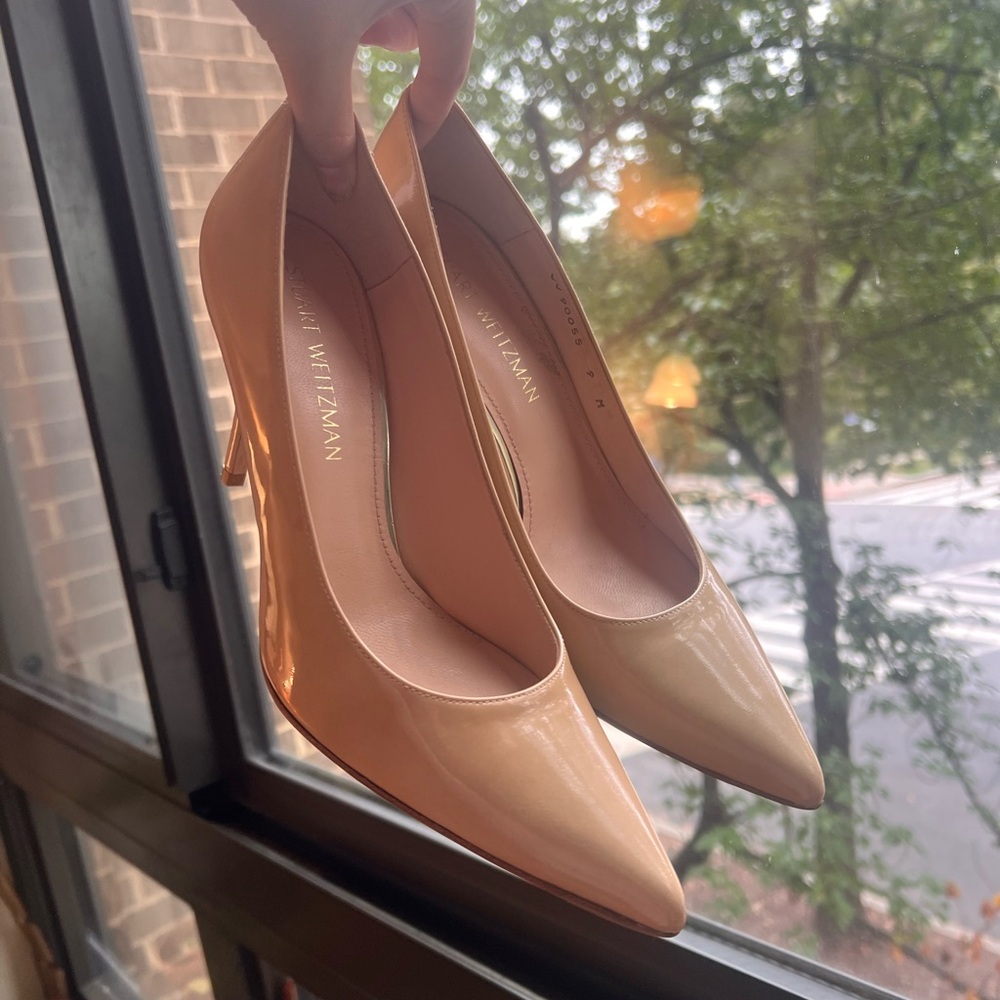 Stuart Weitzman Nude Heels- size 9